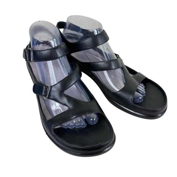 Aravon Black Leather Strappy Heeled Open Toe Adjustable Strap Sandals Size 10B - Picture 1 of 8